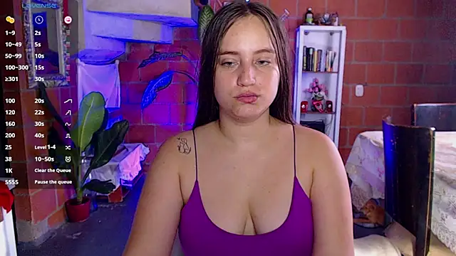 Valerymoon19 online show from June 2026 06:35:02 PM