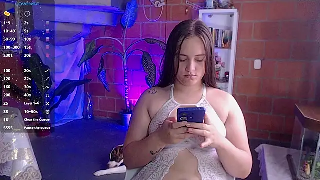 Valerymoon19 online show from June 2026 04:46:01 PM