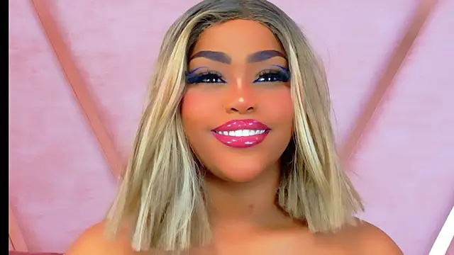 TiannahGlow online show from May 2026 02:09:01 PM