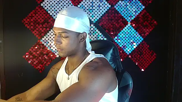 zoriel bigcock online show from April 2026 12:12:02 PM