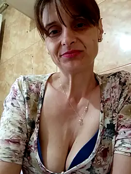 Snapshot of LissaBelaa chatting on April 2026 07:48:01 AM LissaBelaa online show from April 2026 07:48:01 AM