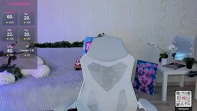 LinnLove online show from April 2026 06:53:02 AM