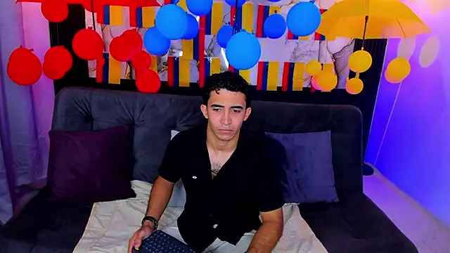 caius bigcock1 online show from June 2026 12:38:01 AM