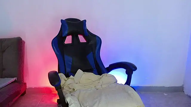 caius bigcock1 online show from July 2026 02:03:01 PM
