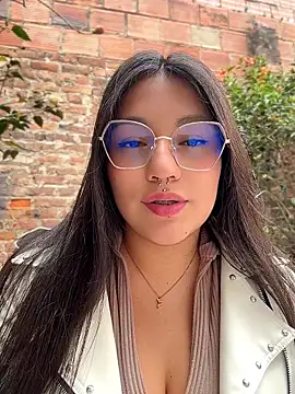 emily gv1 online show from May 2026 03:18:01 PM