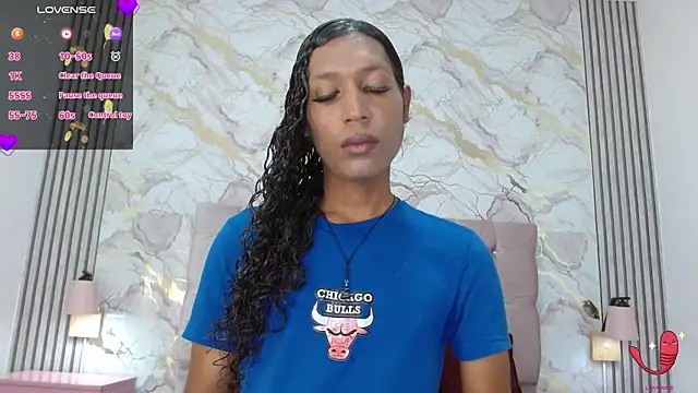 Mia Hiills online show from June 2026 03:33:02 AM