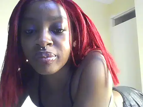 Snapshot of NylaMoon chatting on May 2026 05:18:02 AM NylaMoon online show from May 2026 05:18:02 AM