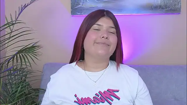 Snapshot of velvetchubby chatting on May 2026 09:00:01 PM velvetchubby online show from May 2026 09:00:01 PM
