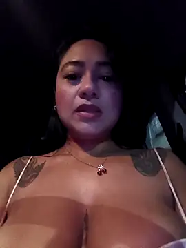 Mia collinslove online show from April 2026 10:33:01 AM