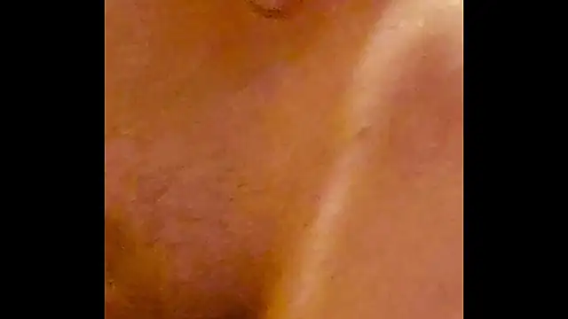 EscapedSibilant online show from May 2026 11:48:02 PM