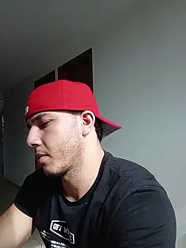 Snapshot of Maxx_valiant chatting on April 2026 01:41:02 PM Maxx valiant online show from April 2026 01:41:02 PM