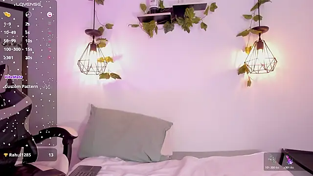 venusmillan22 online show from April 2026 05:30:01 PM