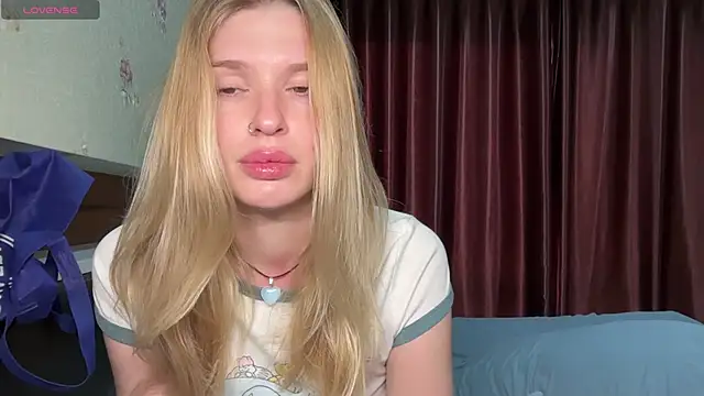 crazysuckks online show from April 2026 12:17:02 AM