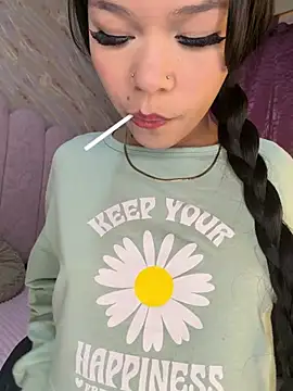 Angela Start online show from April 2026 08:21:01 PM