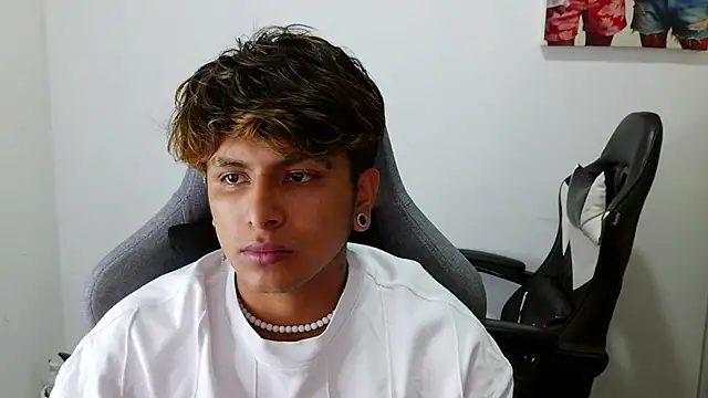 dany fans online show from April 2026 12:08:01 AM