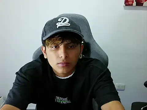 dany fans online show from April 2026 02:35:02 AM