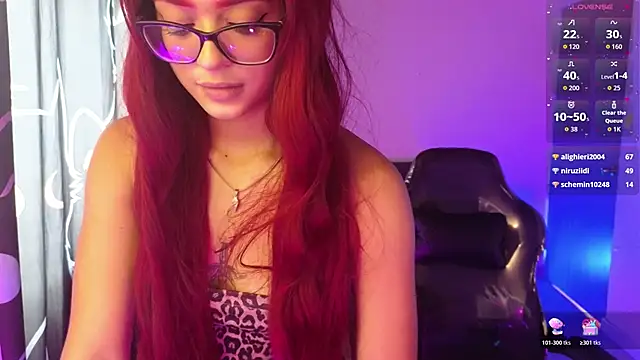 Snapshot of lia_varel chatting on May 2026 04:04:02 PM lia varel online show from May 2026 04:04:02 PM
