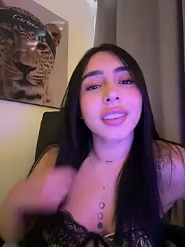 IsabellaNoir  online show from June 2026 10:11:01 PM