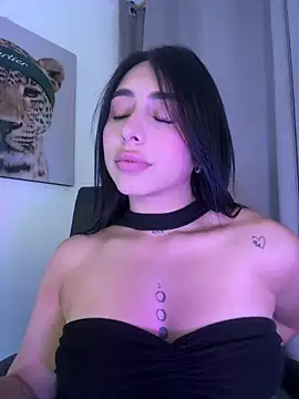 IsabellaNoir  online show from May 2026 11:48:02 PM