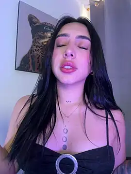 IsabellaNoir  online show from April 2026 09:28:02 PM