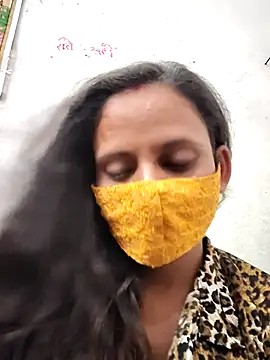 Cutie Neetu online show from May 2026 06:04:01 PM