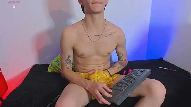  IanLark online show from May 2026 11:11:02 PM