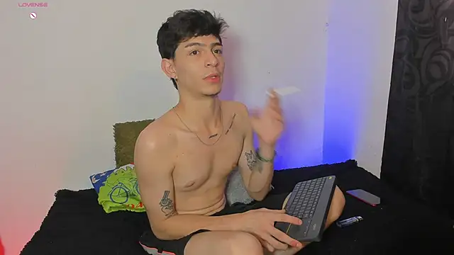  IanLark online show from May 2026 10:07:02 PM
