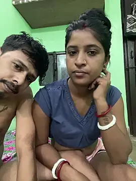 hot-couple-0 online show from June 2026 07:37:01 PM