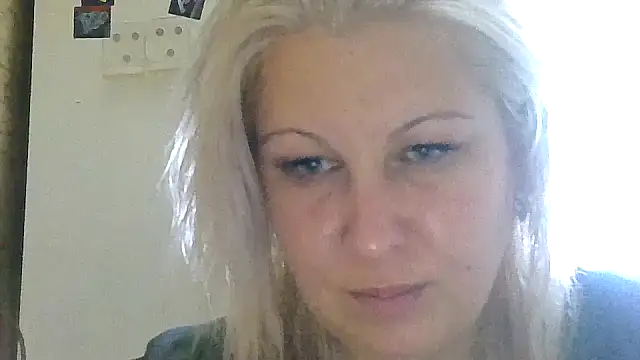 Neferedit online show from July 2026 12:46:01 PM
