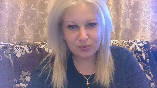 Neferedit online show from July 2026 10:18:02 PM