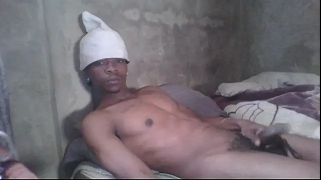 Snapshot of bootypleasr chatting on May 2026 08:31:01 AM bootypleasr online show from May 2026 08:31:01 AM