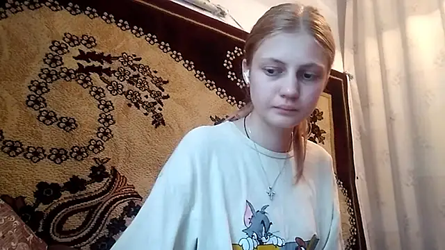 LunaLaday online show from May 2026 02:22:01 AM