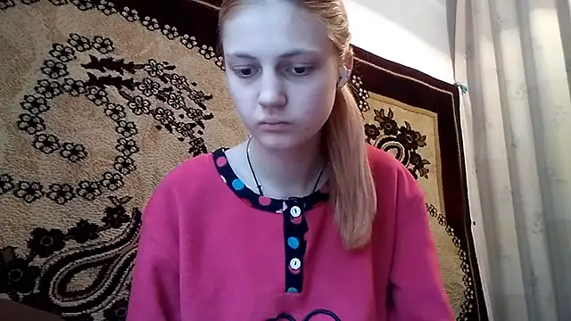 LunaLaday online show from May 2026 03:15:01 AM