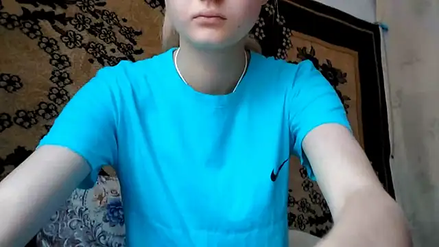 LunaLaday online show from June 2026 02:42:01 AM