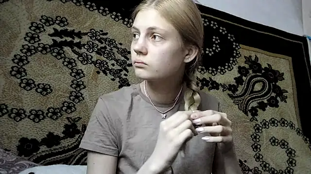 LunaLaday online show from June 2026 02:22:02 AM