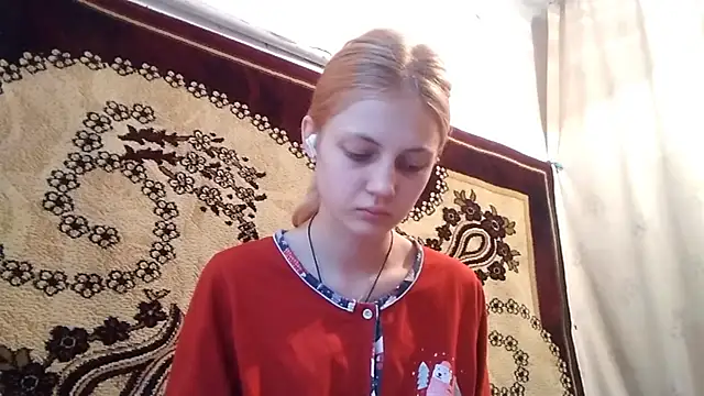 LunaLaday online show from May 2026 02:35:02 AM