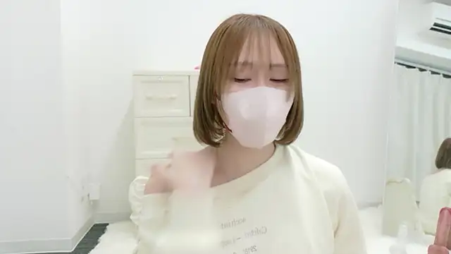Snapshot of remuchan__ chatting on April 2026 07:50:02 AM remuchan online show from April 2026 07:50:02 AM