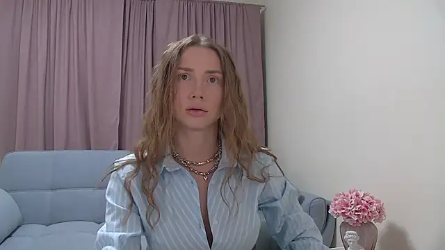 LoraVey online show from May 2026 07:31:02 PM