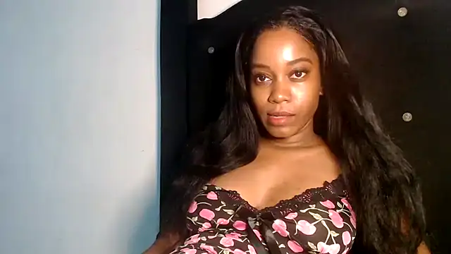 Enchantriss online show from November 2025 12:14:01 AM