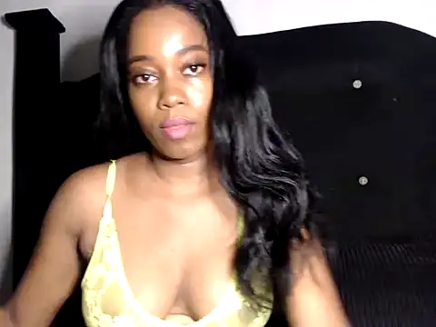 Enchantriss online show from April 2026 08:49:01 PM