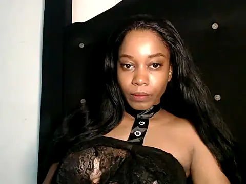 Enchantriss online show from October 2025 08:31:02 PM