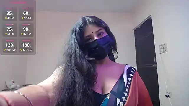 -Queenie online show from June 2026 07:33:01 PM