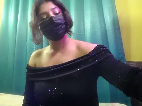 -Queenie online show from July 2026 06:47:01 PM