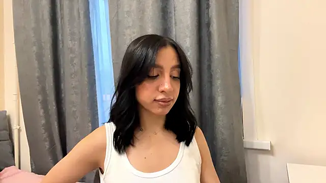 AngellaBarbini online show from May 2026 01:11:02 PM