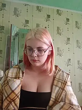 LoisFox online show from May 2026 03:36:02 AM
