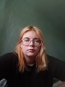 LoisFox online show from July 2026 12:12:01 PM