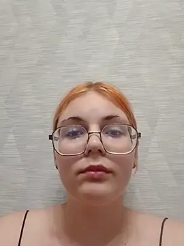 LoisFox online show from July 2026 09:15:01 PM