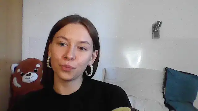 JuicyErika online show from April 2026 06:15:01 PM