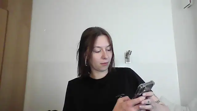 JuicyErika online show from May 2026 11:21:01 PM