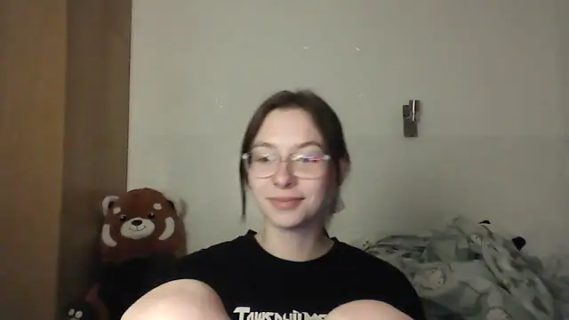 JuicyErika online show from May 2026 10:41:01 PM